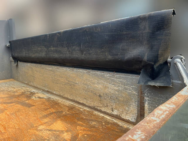 いすゞエルフダンプ小型（2t・3t）[写真11]