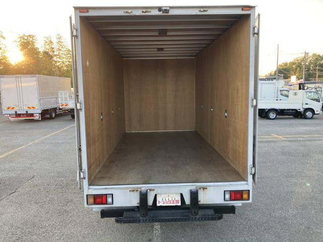 いすゞエルフアルミバン小型（2t・3t）[写真10]