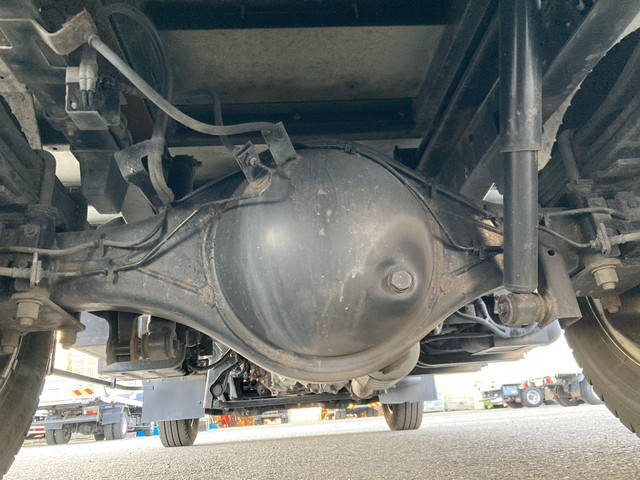 いすゞエルフアルミバン小型（2t・3t）[写真24]