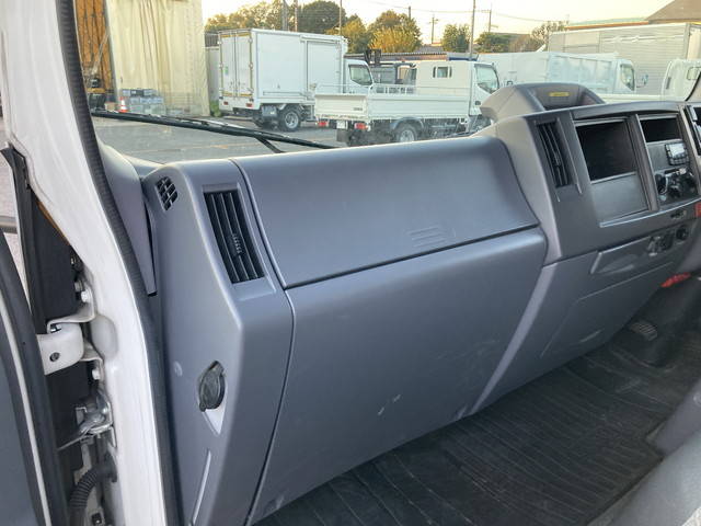 いすゞエルフアルミバン小型（2t・3t）[写真30]