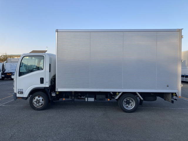いすゞエルフアルミバン小型（2t・3t）[写真05]