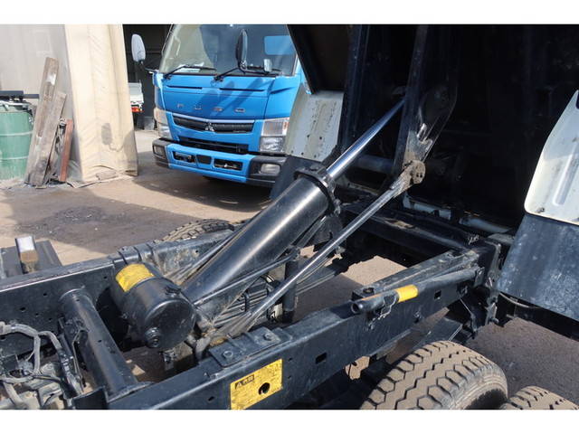 日野デュトロダンプ小型（2t・3t）[写真16]