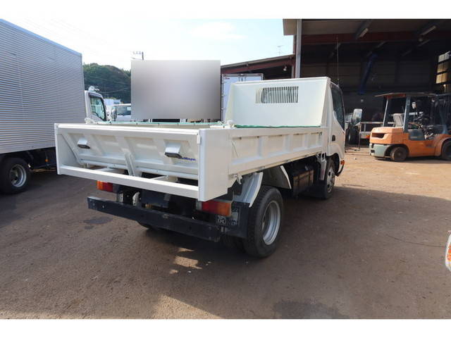 日野デュトロダンプ小型（2t・3t）[写真02]
