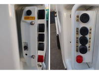 いすゞエルフパッカー車（塵芥車）小型（2t・3t）[写真11]