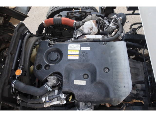 いすゞエルフパッカー車（塵芥車）小型（2t・3t）[写真24]