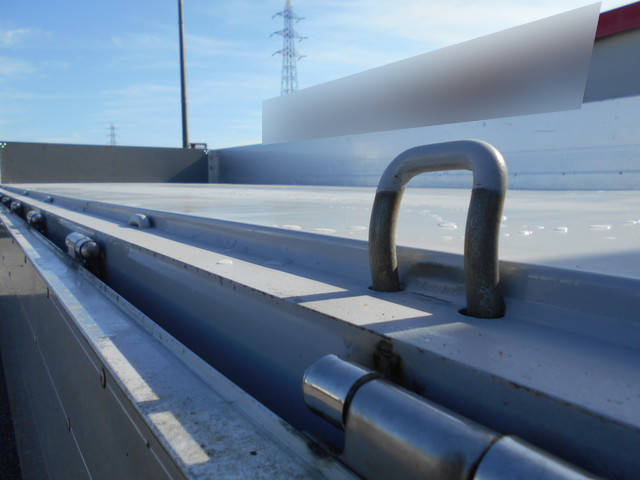 日野レンジャー平ボディ中型（4t）[写真12]