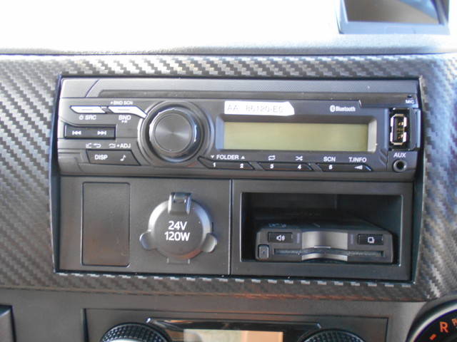 日野レンジャー平ボディ中型（4t）[写真31]