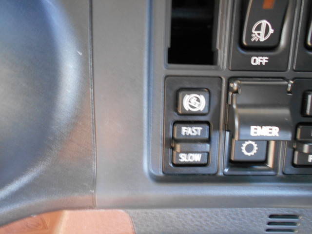 日野レンジャー平ボディ中型（4t）[写真33]