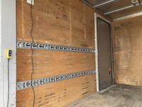 三菱ふそうキャンターアルミバン小型（2t・3t）[写真14]