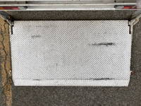 三菱ふそうキャンターアルミバン小型（2t・3t）[写真19]