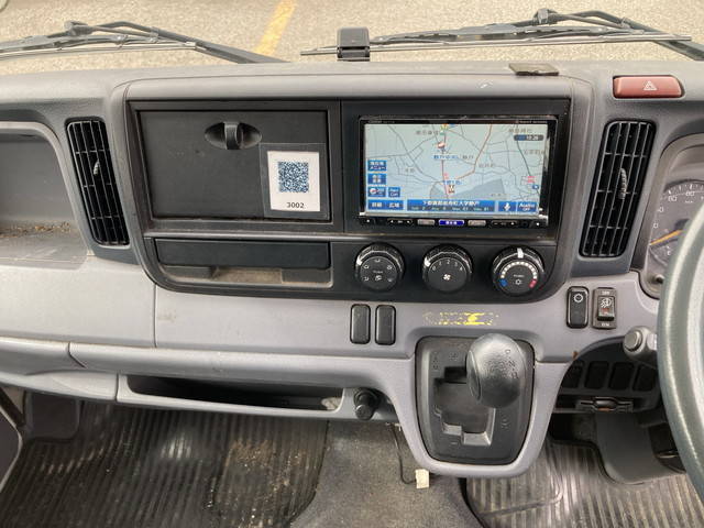 三菱ふそうキャンターアルミバン小型（2t・3t）[写真37]