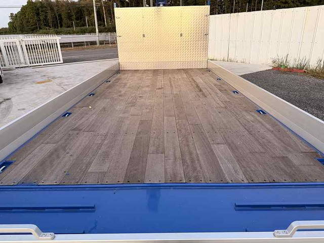 日野レンジャーセルフクレーン4段中型（4t）[写真14]