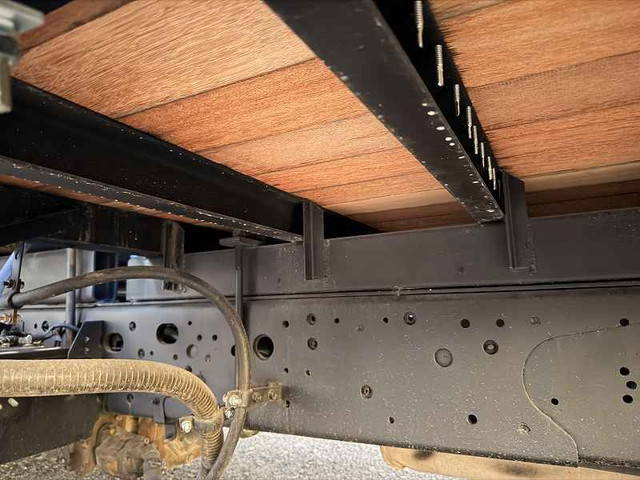 日野レンジャーセルフクレーン4段中型（4t）[写真22]