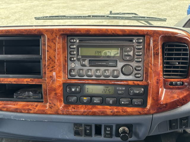 日野レンジャーアルミブロック中型（4t）[写真16]