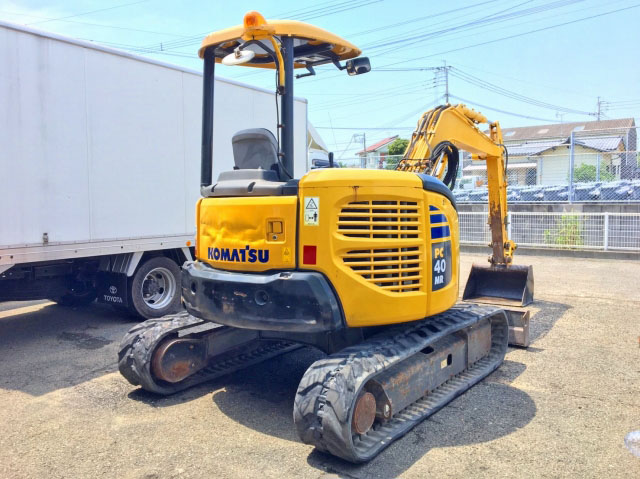 コマツミニユンボ（ミニバックホー）[写真02]