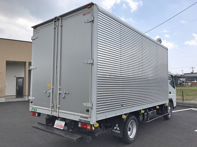 三菱ふそうキャンターアルミバン小型（2t・3t）[写真02]