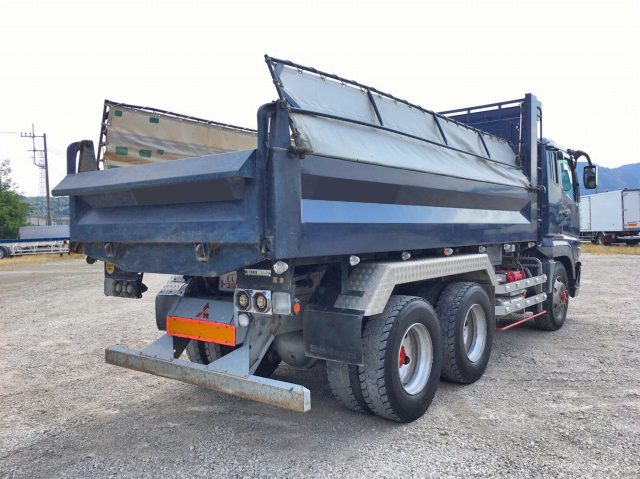 三菱ふそうスーパーグレートダンプ大型（10t）[写真02]