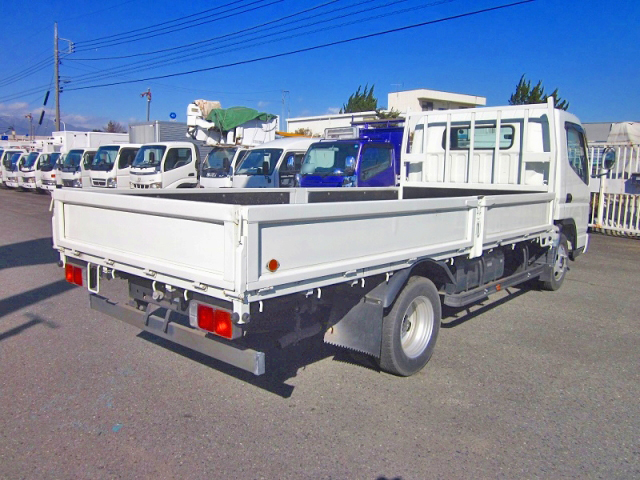 三菱ふそうキャンター平ボディ小型（2t・3t）[写真02]