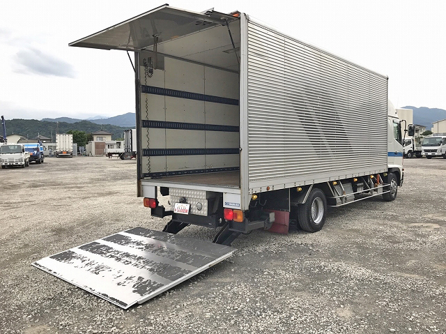 日野レンジャーアルミバン中型（4t）[写真02]