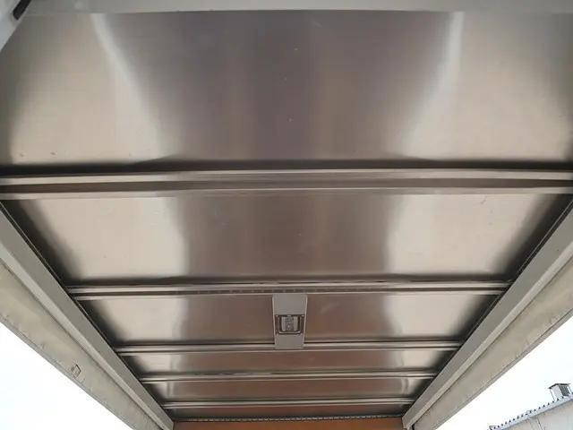 トヨタダイナパネルバン小型（2t・3t）[写真12]