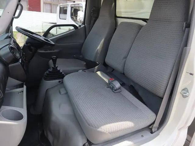 トヨタダイナパネルバン小型（2t・3t）[写真31]