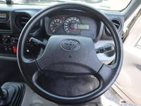 トヨタダイナパネルバン小型（2t・3t）[写真33]