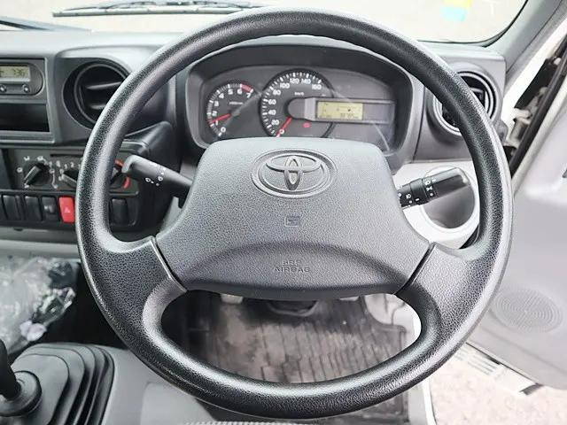 トヨタダイナ平ボディ小型（2t・3t）[写真04]