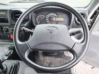 トヨタダイナ平ボディ小型（2t・3t）[写真05]