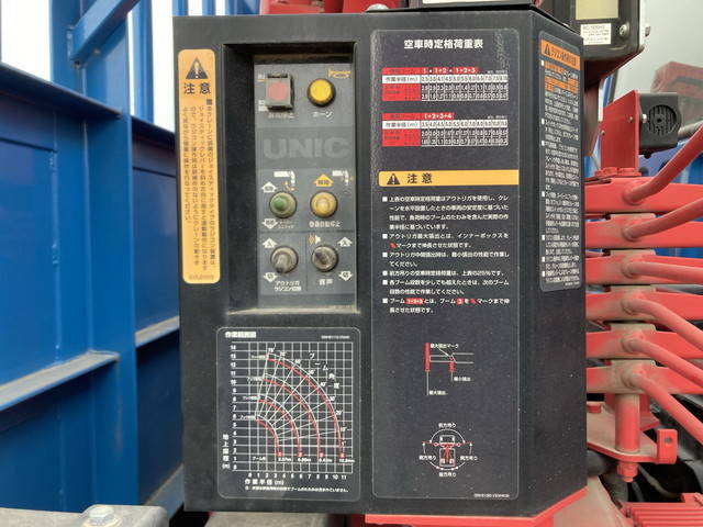 三菱ふそうファイターセルフクレーン4段増トン（6t・8t）[写真17]