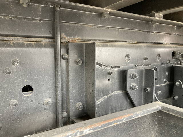 三菱ふそうファイターセルフクレーン4段増トン（6t・8t）[写真25]