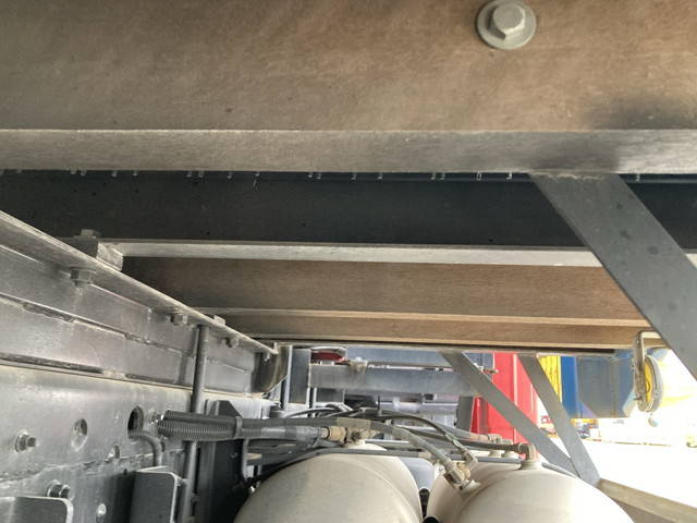 三菱ふそうファイターセルフクレーン4段増トン（6t・8t）[写真27]