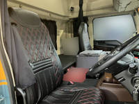 日野プロフィアトレーラーヘッド（トラクターヘッド）大型（10t）[写真22]