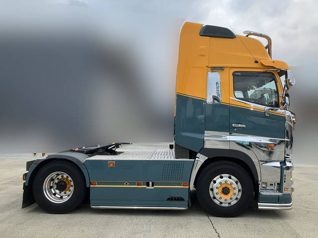 日野プロフィアトレーラーヘッド（トラクターヘッド）大型（10t）[写真06]