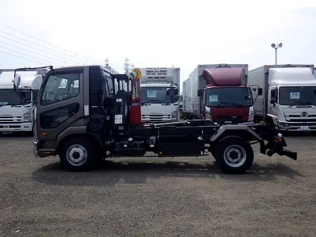 三菱ふそうファイターコンテナ専用車中型（4t）[写真05]