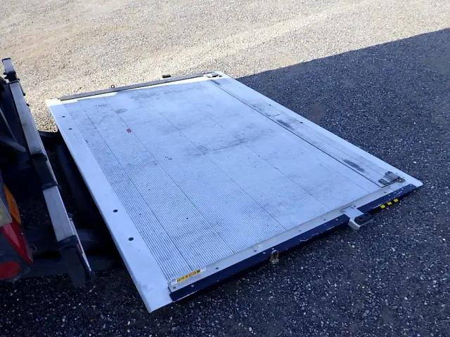 いすゞフォワード冷凍車（冷蔵車）増トン（6t・8t）[写真08]