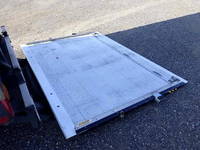 いすゞフォワード冷凍車（冷蔵車）増トン（6t・8t）[写真09]