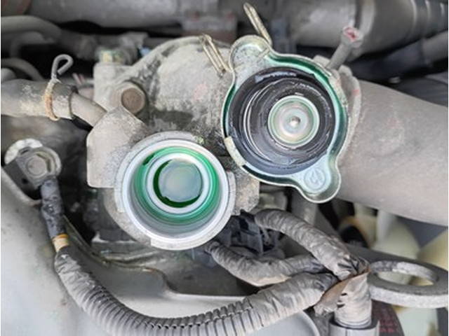 三菱ふそうキャンターローダーダンプ小型（2t・3t）[写真14]