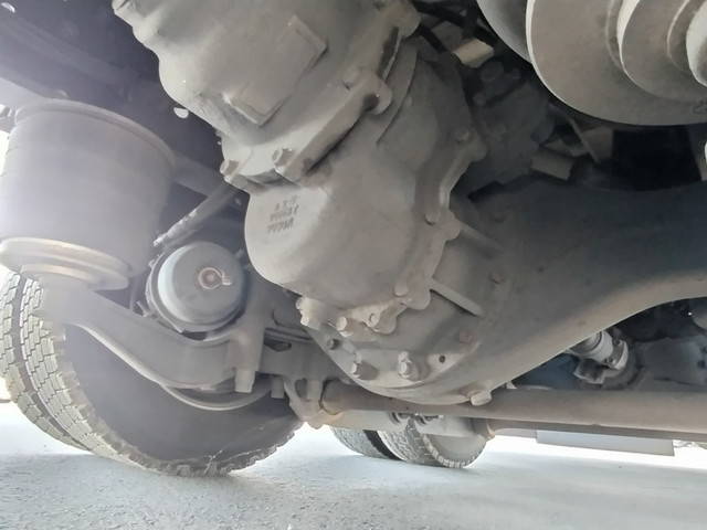 いすゞギガアルミウイング大型（10t）[写真18]