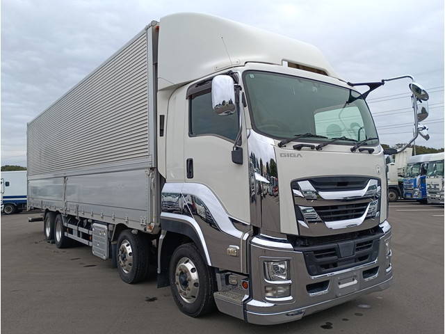 いすゞギガアルミウイング大型（10t）[写真03]