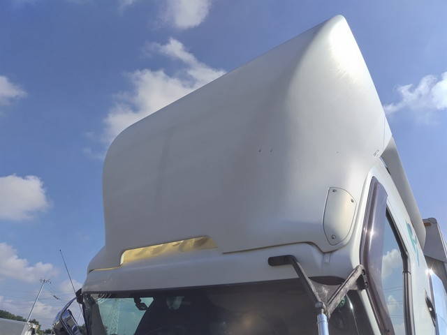 いすゞギガアルミウイング大型（10t）[写真08]