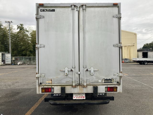 いすゞエルフアルミバン小型（2t・3t）[写真10]