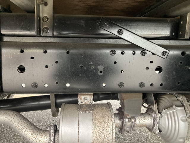 いすゞエルフアルミバン小型（2t・3t）[写真25]