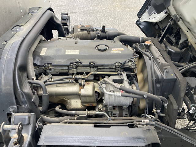 いすゞエルフアルミバン小型（2t・3t）[写真28]