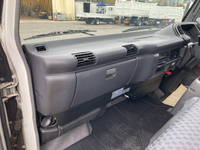 いすゞエルフアルミバン小型（2t・3t）[写真33]