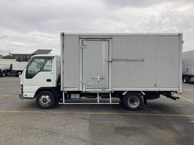 いすゞエルフアルミバン小型（2t・3t）[写真05]