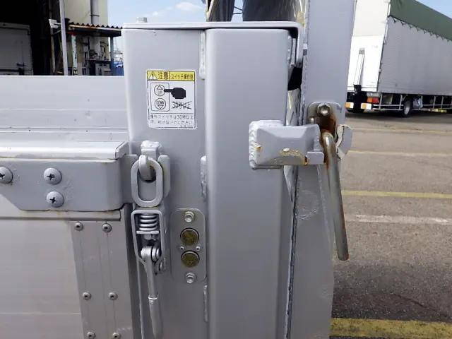 日野デュトロアルミブロック小型（2t・3t）[写真10]