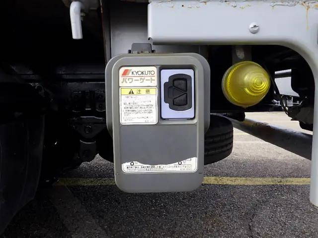 日野デュトロアルミブロック小型（2t・3t）[写真19]