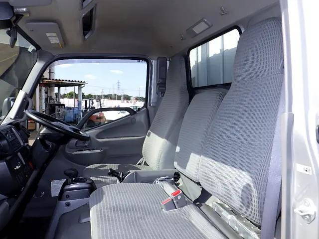 日野デュトロアルミブロック小型（2t・3t）[写真20]