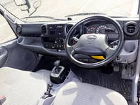 日野デュトロアルミブロック小型（2t・3t）[写真22]