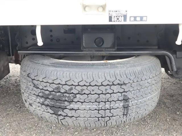 トヨタトヨエース平ボディ小型（2t・3t）[写真18]